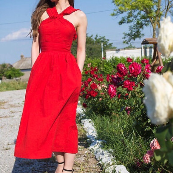 H&M Dresses & Skirts - H&M Red Midi Halter Dress